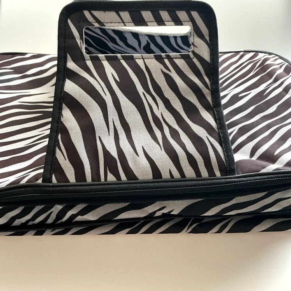 DOUBLE DECKER INSULATED FOOD AND BEVERAGE CARRY BAG ZEBRA PRINT PICNIC, TAILGATE